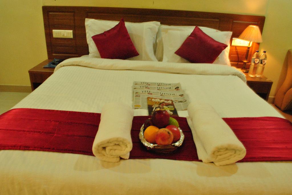 Hotel Sona'S Tiruchirappalli Exterior photo