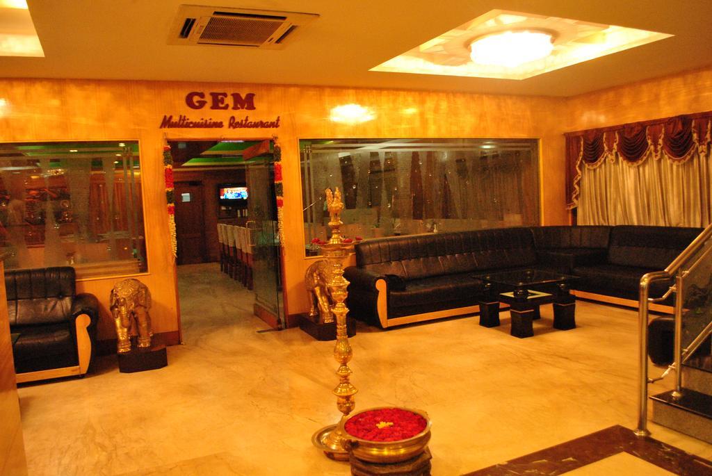 Hotel Sona'S Tiruchirappalli Exterior photo