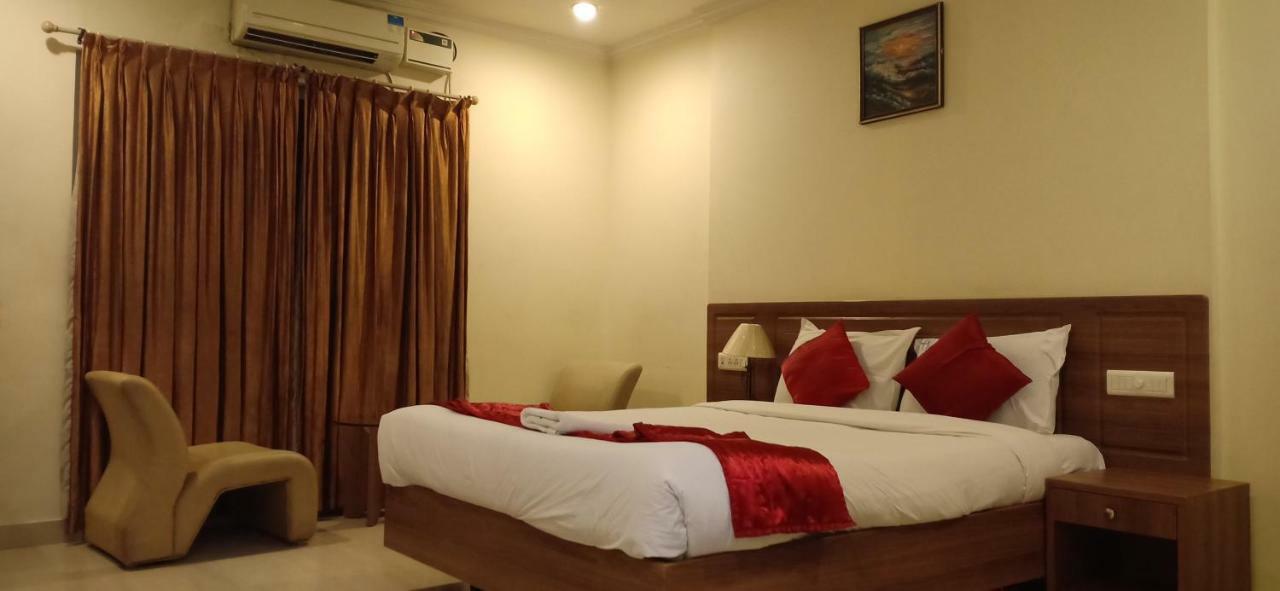 Hotel Sona'S Tiruchirappalli Exterior photo